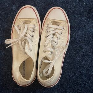 Women’s converse sneakers